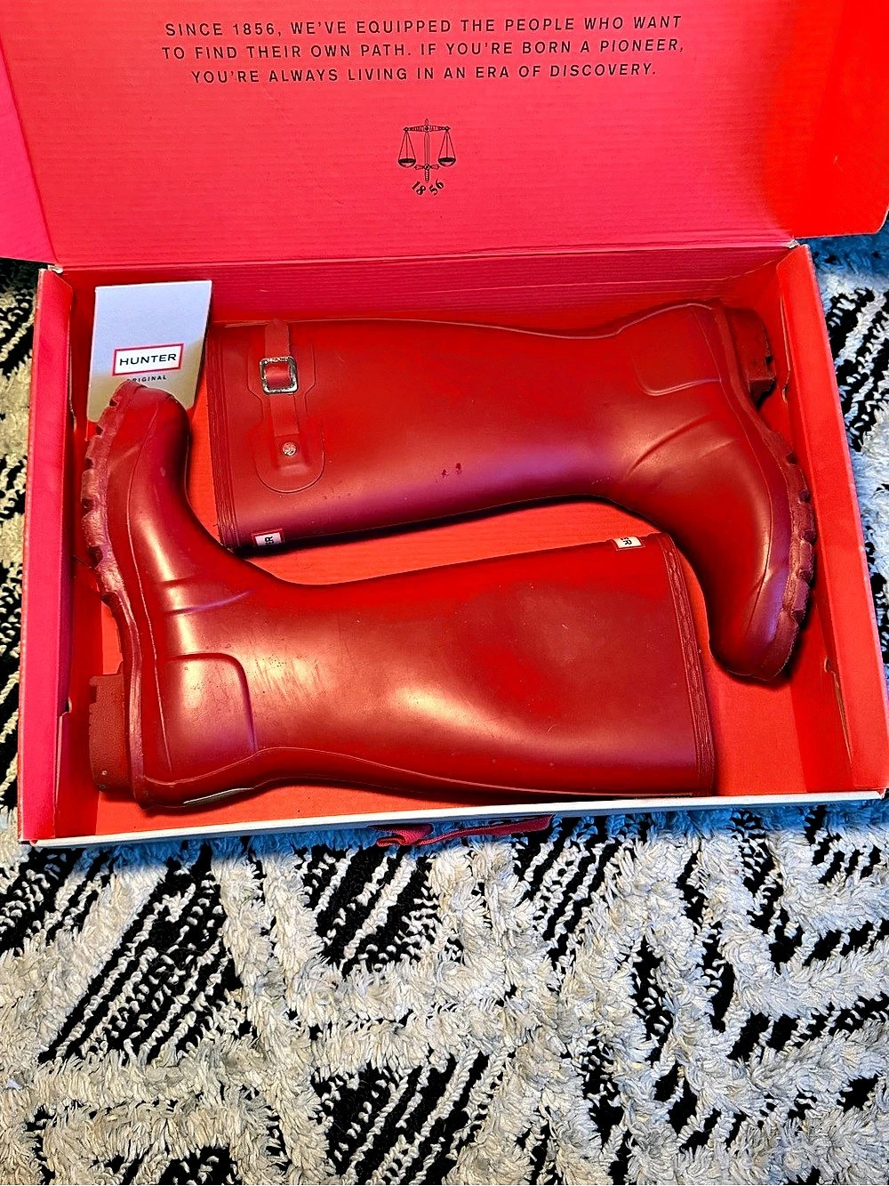 Hunter Original Kids Gloss Rain Boots Red Girls US 5/6G fits woman’s 7 foot